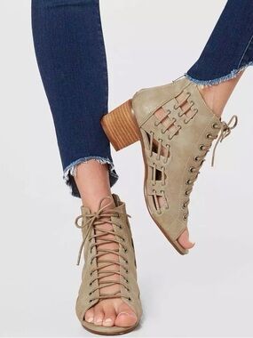 Very G Tan Lace-Up Women's Block Heal